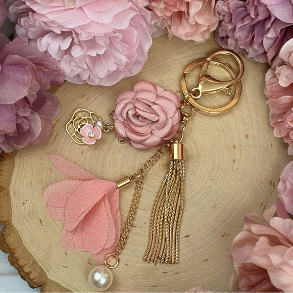 Pink Flower Gold Fringe Pearl Keychain Charm - Picture 6 of 13